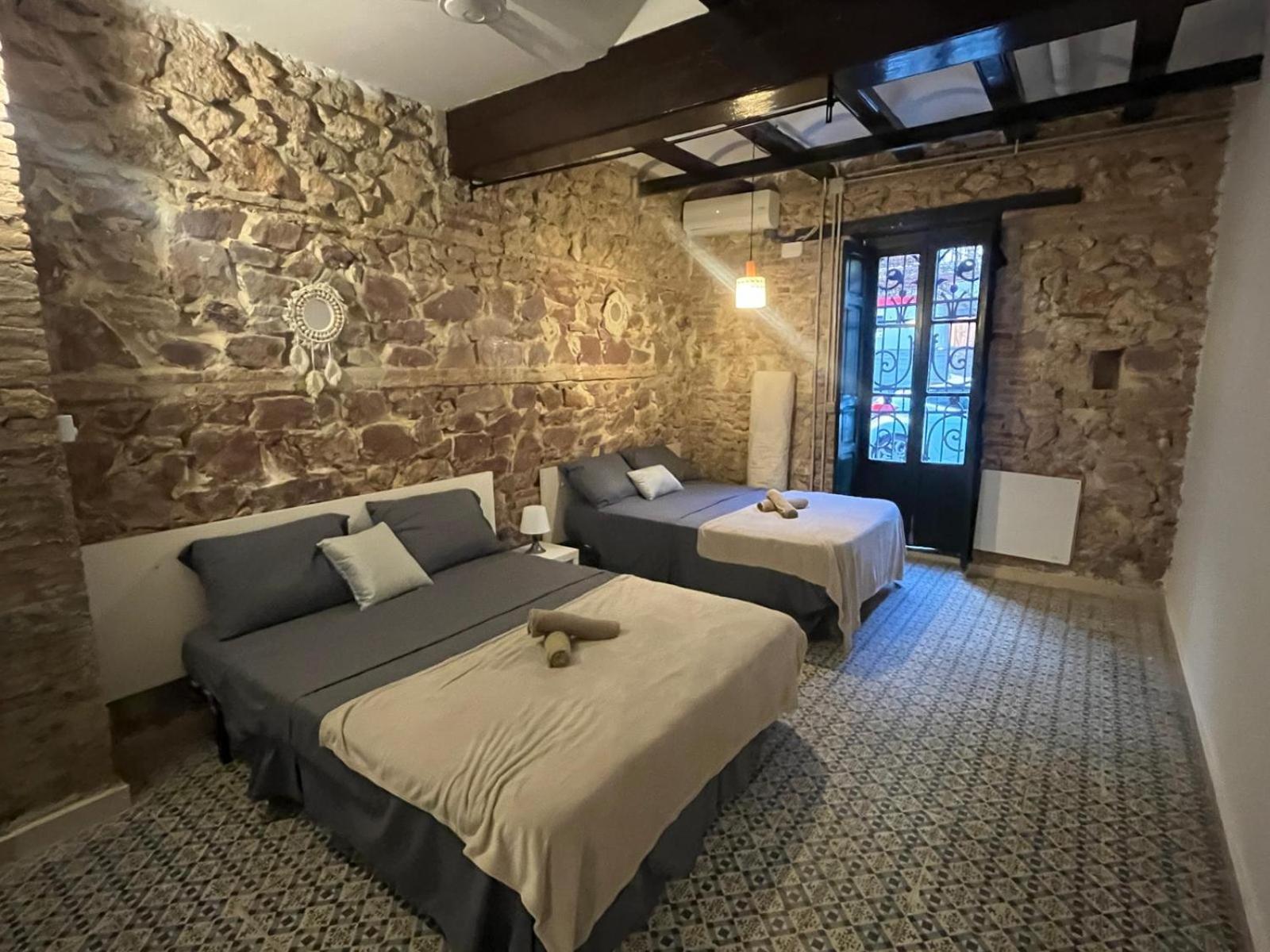 Kiwi Rooms Auto Check-In فالنسيا الغرفة الصورة