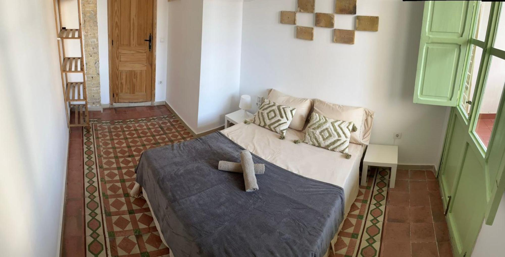 Kiwi Rooms Auto Check-In فالنسيا الغرفة الصورة